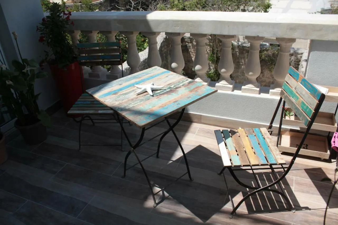 City Dacha Sliema Pensión